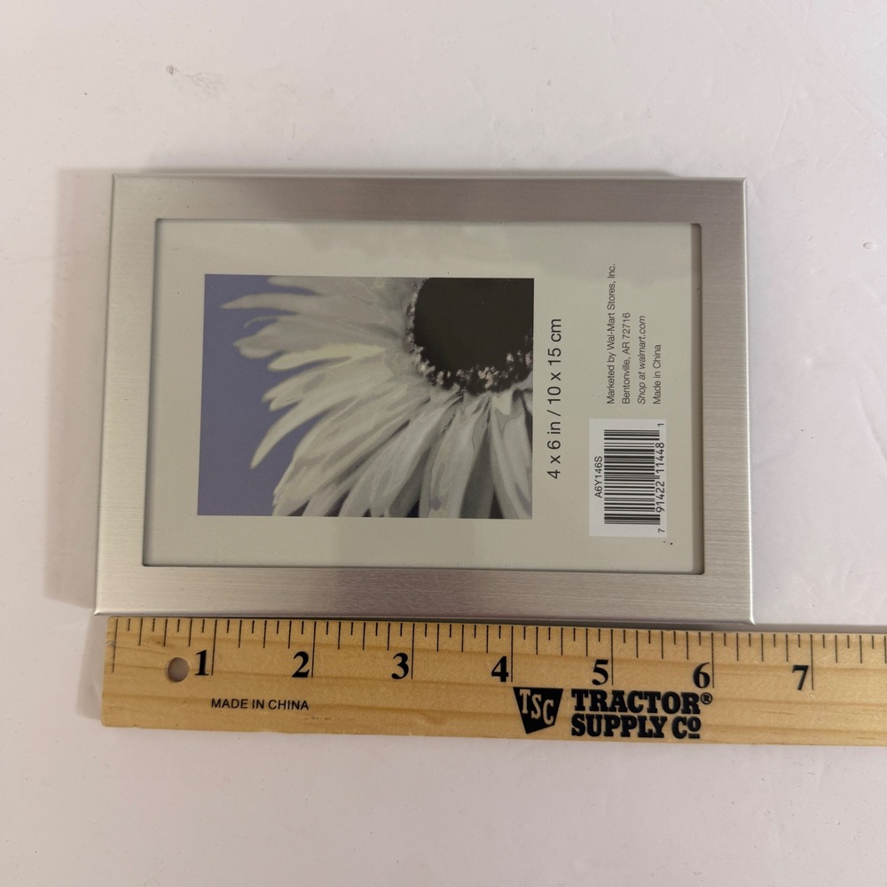 Mainstays Brushed Silver 4x6 Picture Frame Glass Tabletop Photo Frame - Picture 4 of 5